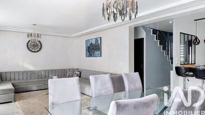 Maison - 110 m² - 5 pièces