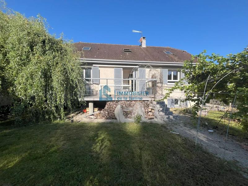 Maison - 121 m² - 5 pièces