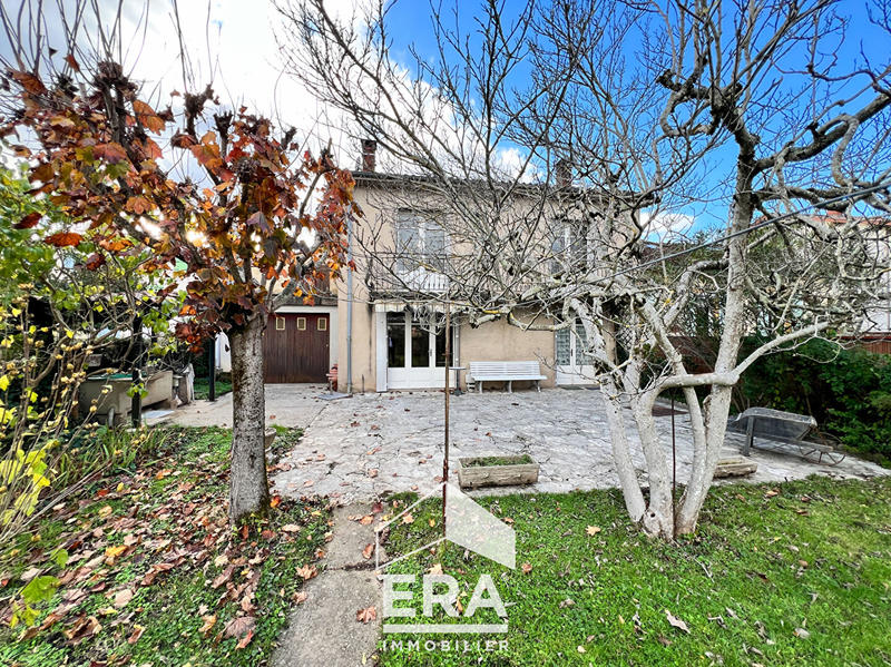 Maison - 179 m² - 6 pièces