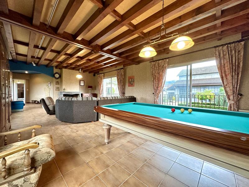 Maison de maîtres - 424 m² - 16 pièces