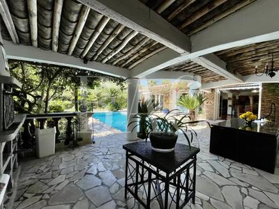 Villa - 134 m² - 5 pièces