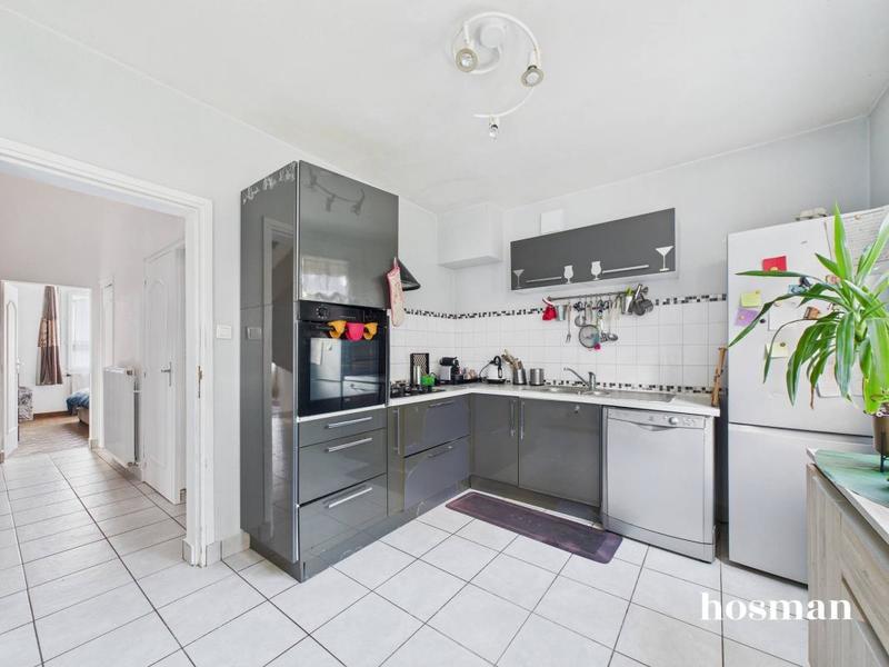 Maison - 150 m² - 8 pièces