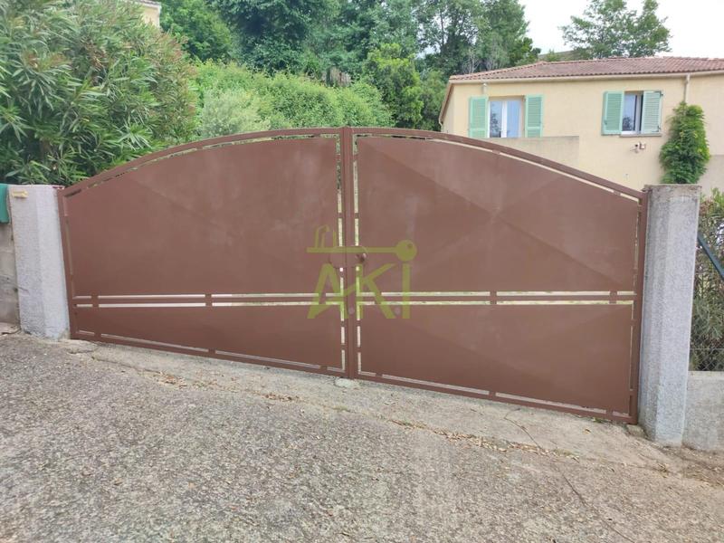 Maison traditionnelle - 100 m² - 4 pièces