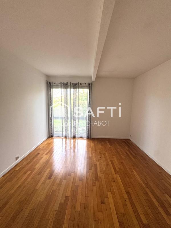 Maison - 252 m² - 6 pièces