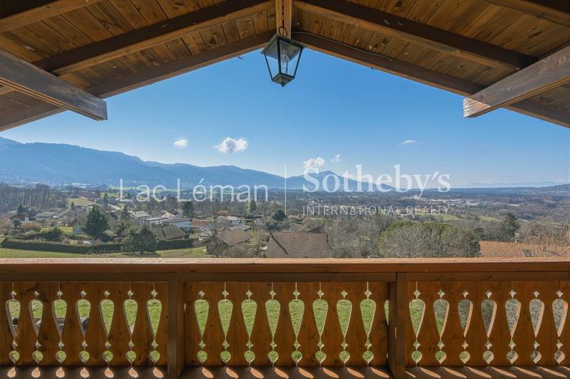 Châlet - 240 m² - 9 pièces