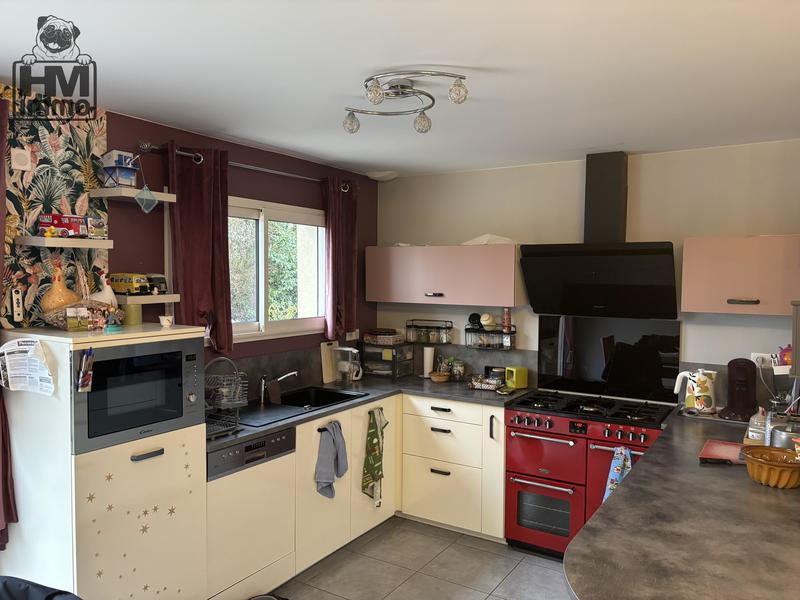 Maison traditionnelle - 103 m² - 4 pièces