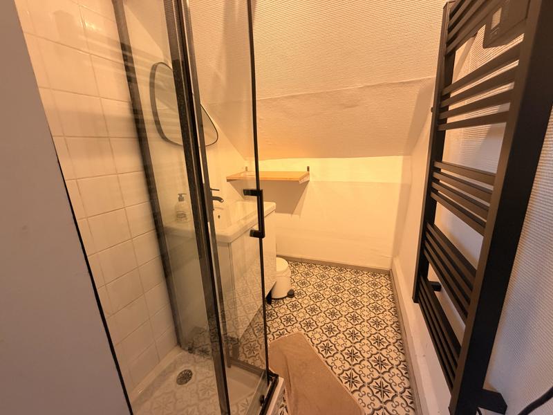 Appartement - 85 m² - 6 pièces