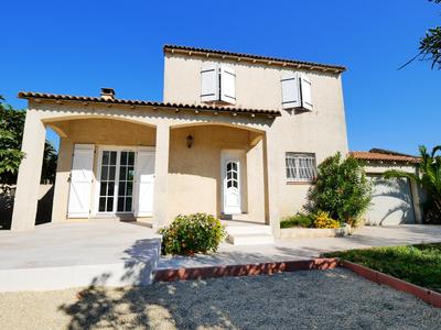 Maison - 92 m² - 5 pièces