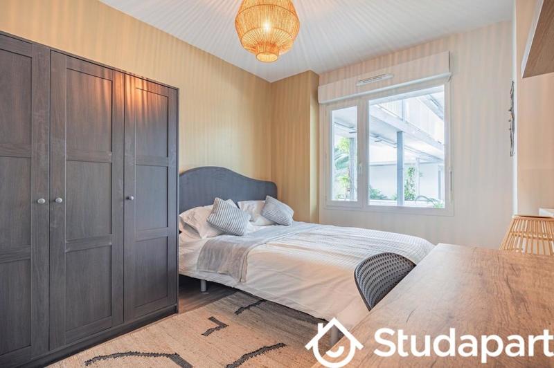 Chambre - 11 m² - 1 pièce