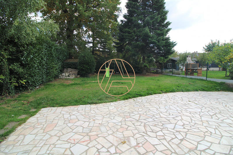 Maison - 122 m² - 6 pièces