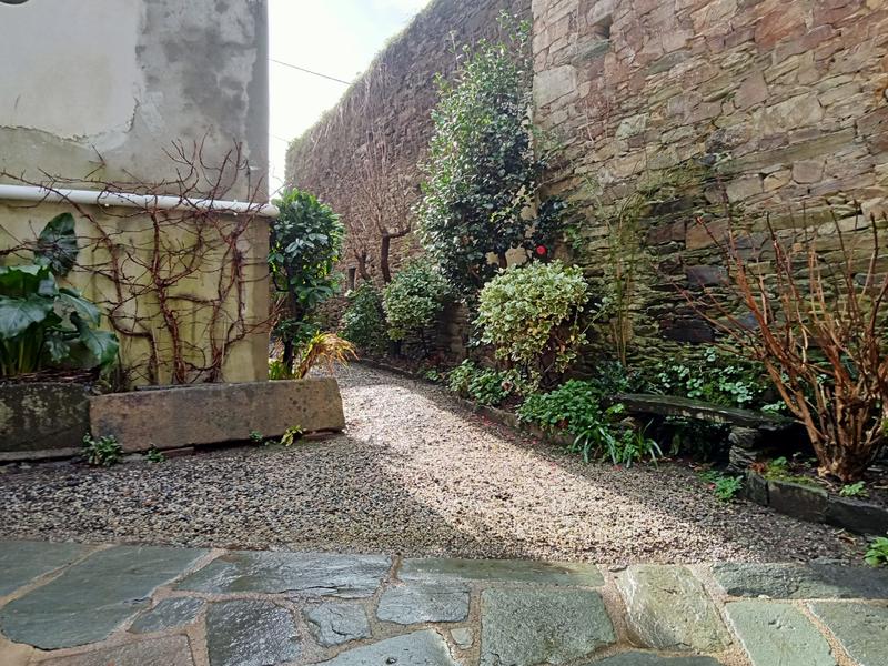 Maison - 96 m² - 6 pièces