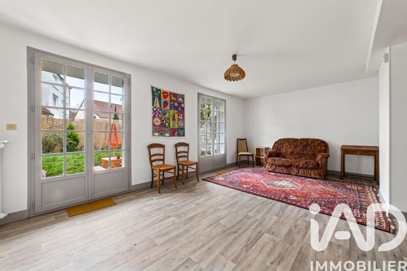 Maison - 195 m² - 8 pièces