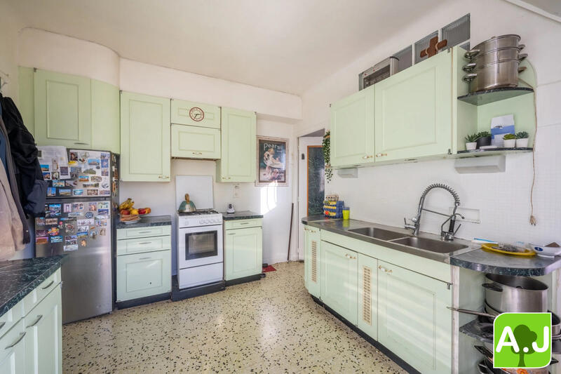 Maison ancienne - 160 m² - 6 pièces