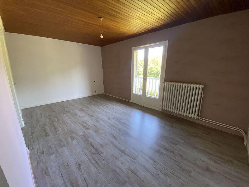 Maison traditionnelle - 154 m² - 6 pièces