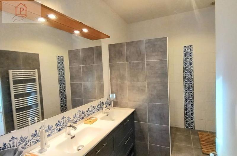 Maison - 150 m² - 7 pièces