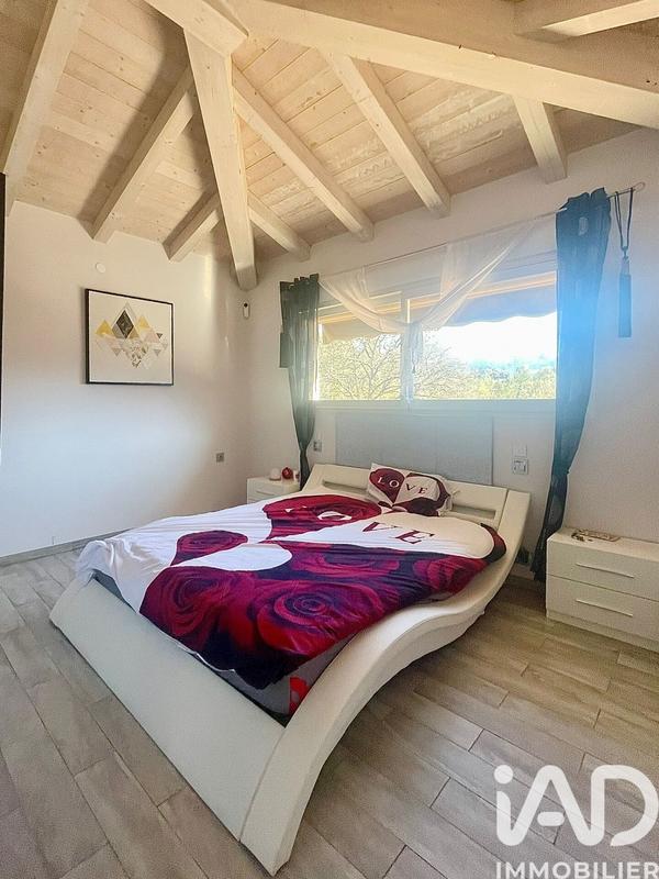 Maison - 161 m² - 5 pièces