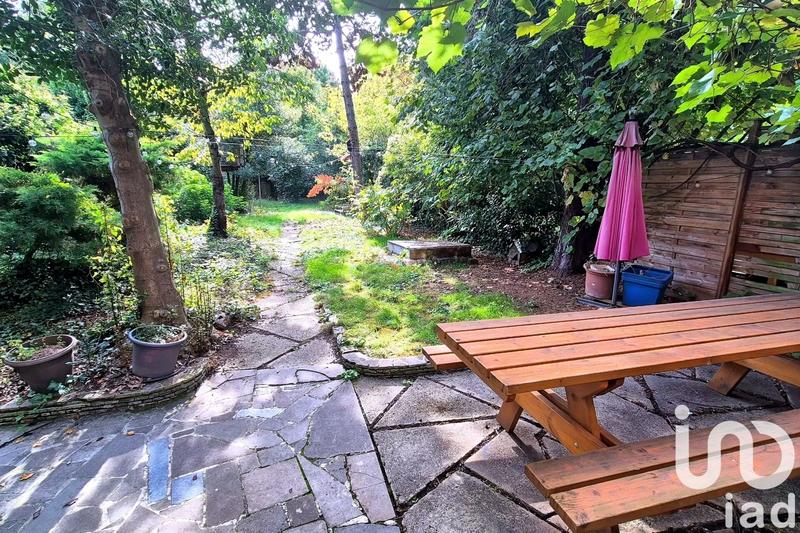 Maison - 211 m² - 7 pièces