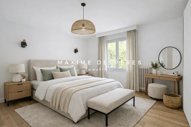 Appartement - 103 m² - 5 pièces