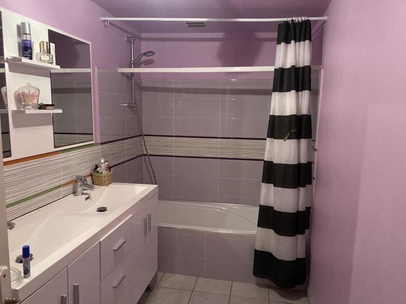 Maison - 275 m² - 12 pièces