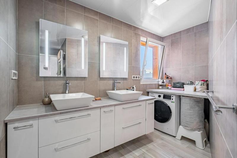 Appartement - 87 m² - 3 pièces