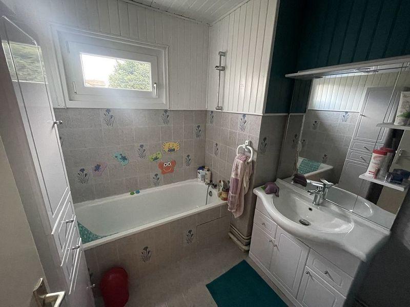 Maison traditionnelle - 143 m² - 6 pièces