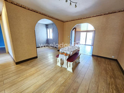 Maison - 104 m² - 6 pièces