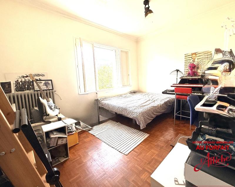 Maison - 99 m² - 5 pièces