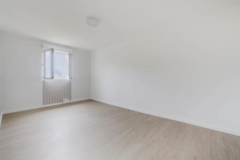 Demeure - 195 m² - 8 pièces