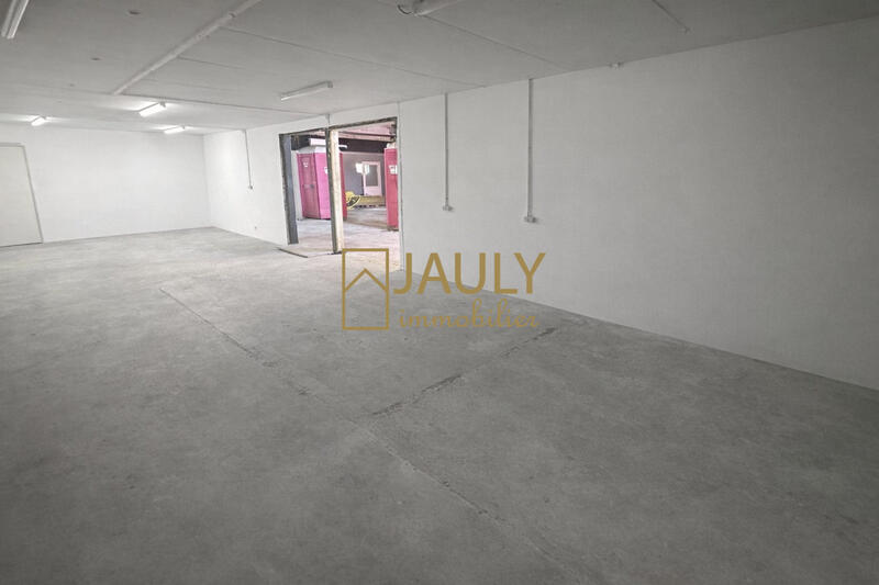 Local commercial - 300 m²