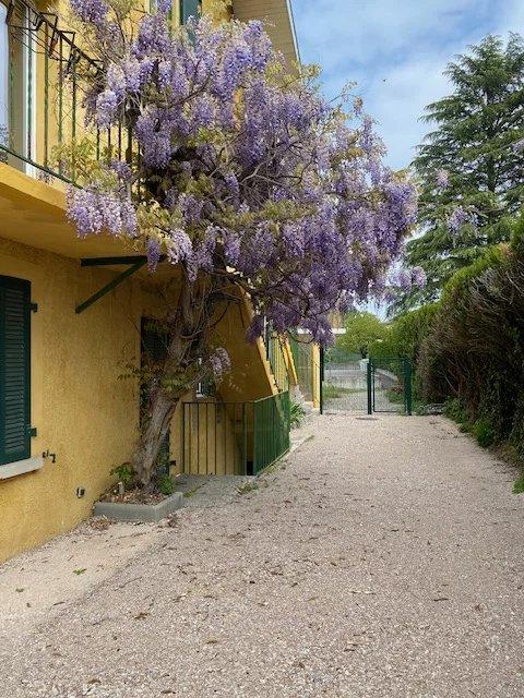 Appartement - 125 m² - 6 pièces