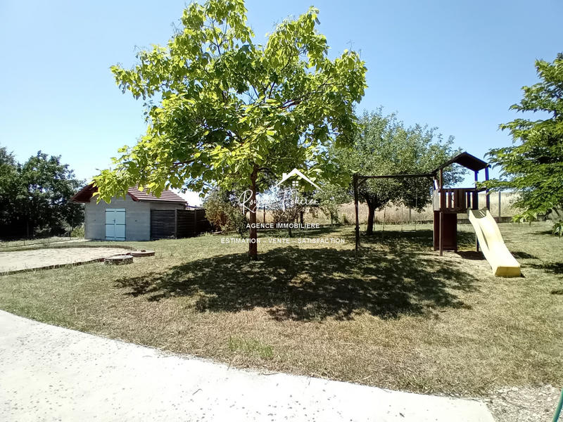 Maison - 95 m² - 5 pièces