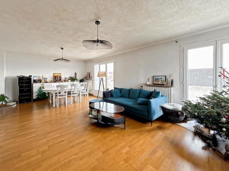 Appartement - 80 m² - 3 pièces