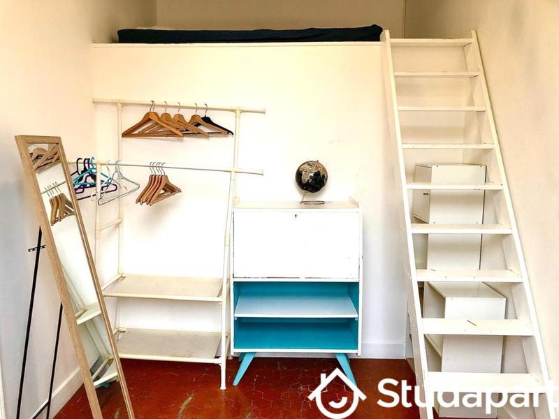 Chambre - 14 m² - 1 pièce