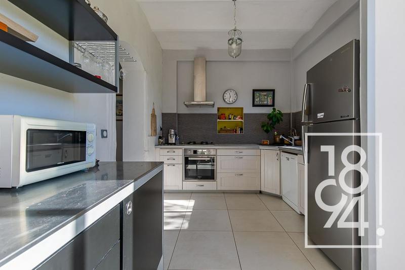 Moulin - 190 m² - 5 pièces