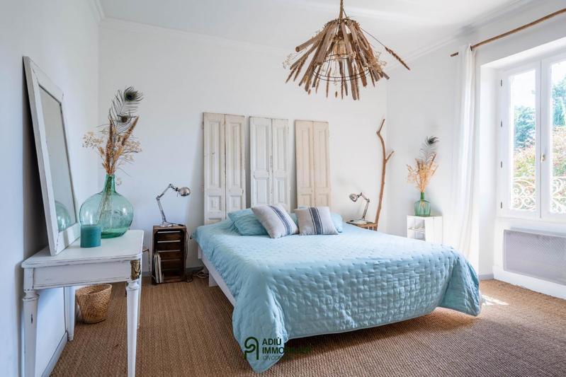 Mas - 228 m² - 8 pièces