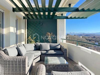 Appartement - 140 m² - 4 pièces