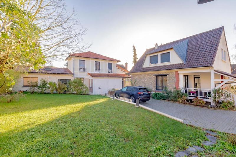 Maison - 206 m² - 6 pièces