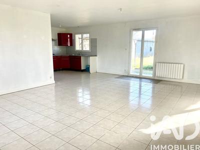 Maison - 96 m² - 5 pièces