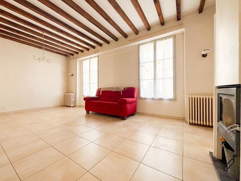 Maison - 224 m² - 11 pièces