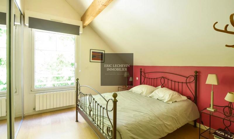 Villa - 265 m² - 8 pièces