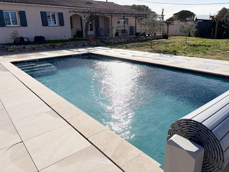 Maison - 107 m² - 5 pièces