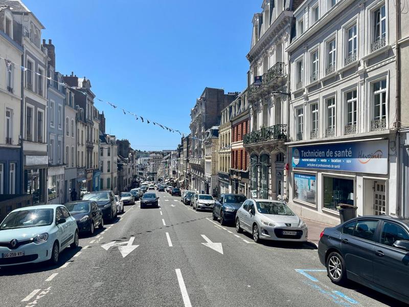 Local commercial - 225 m²