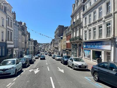 Local commercial - 225 m²