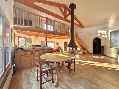 Maison - 190 m² - 6 pièces