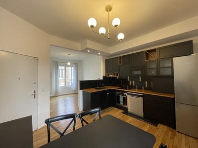 Maison - 125 m² - 7 pièces