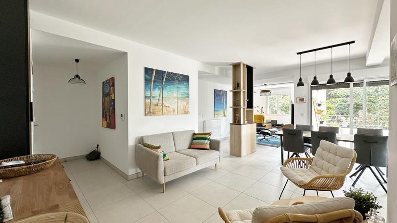 Appartement sur toit - 92 m² - 4 pièces