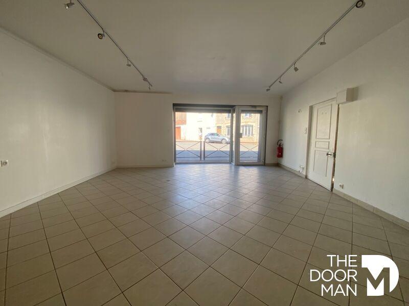 Local commercial - 44 m² - 2 pièces