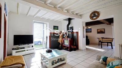 Maison - 250 m² - 8 pièces