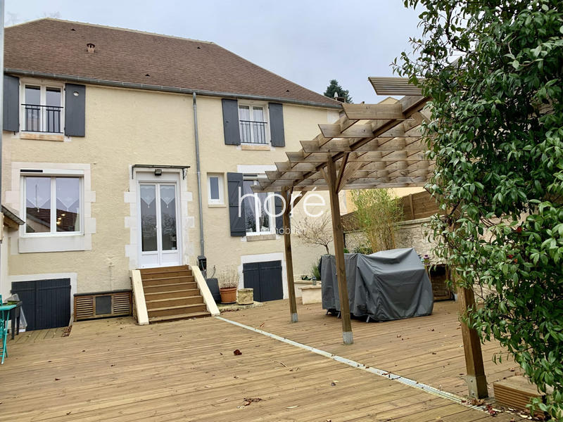 Maison ancienne - 170 m² - 6 pièces