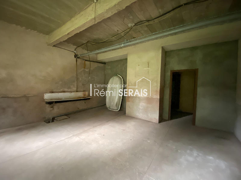 Maison - 480 m² - 25 pièces